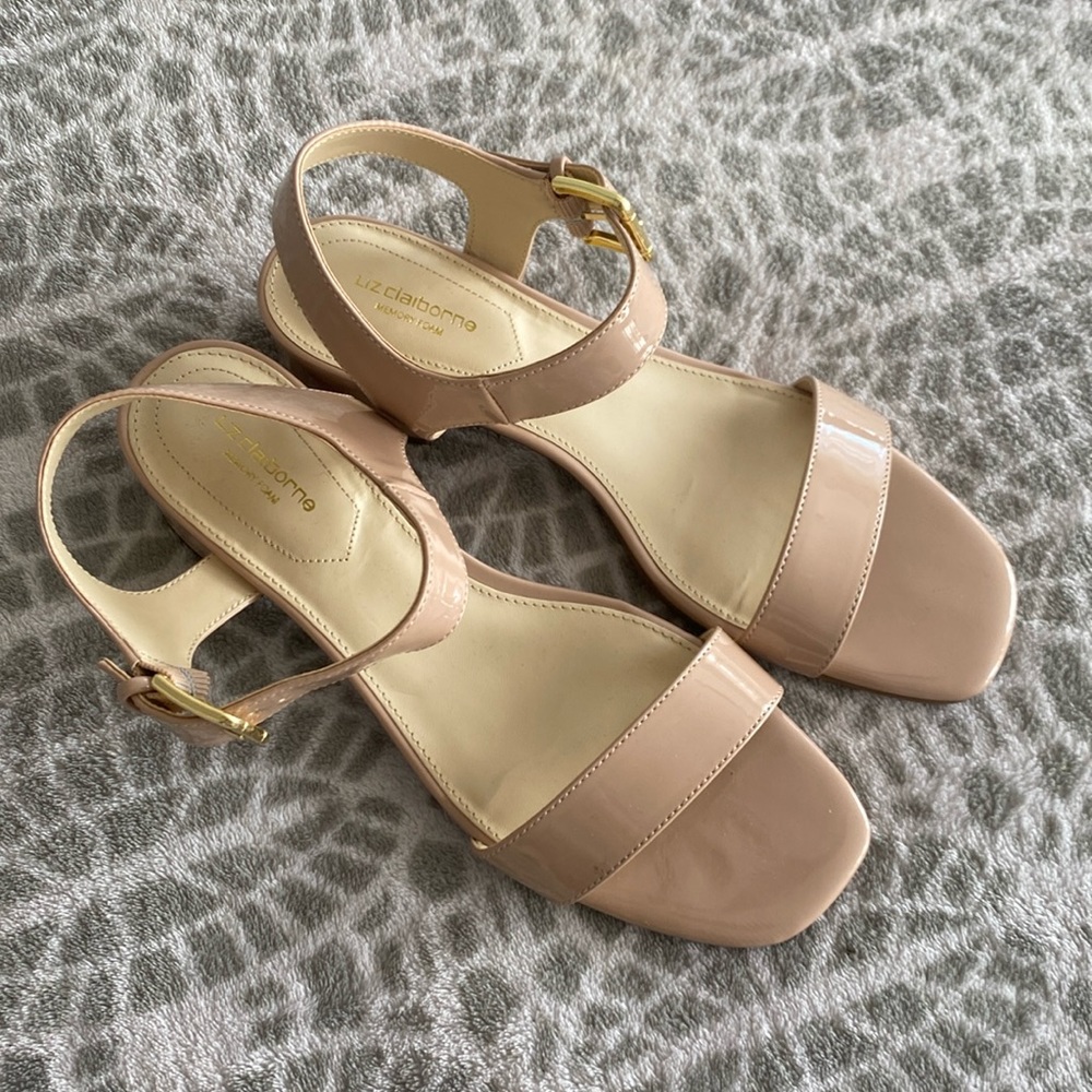 ☘️Liz Claiborne Sandal☘️